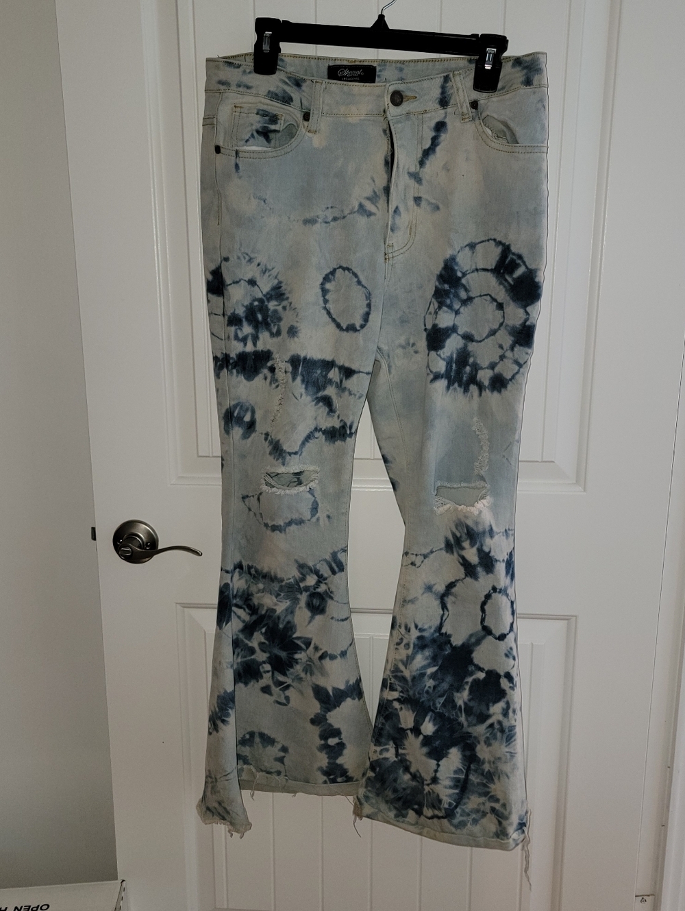 Special One Los Angeles Destroyed Ultra Flare Woman’s Stretch Jeans SZ 13 holes
